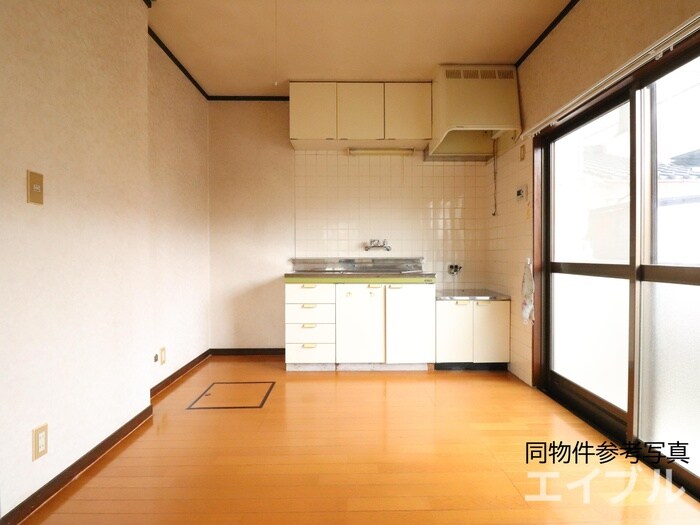 物件内観写真7　(居室)