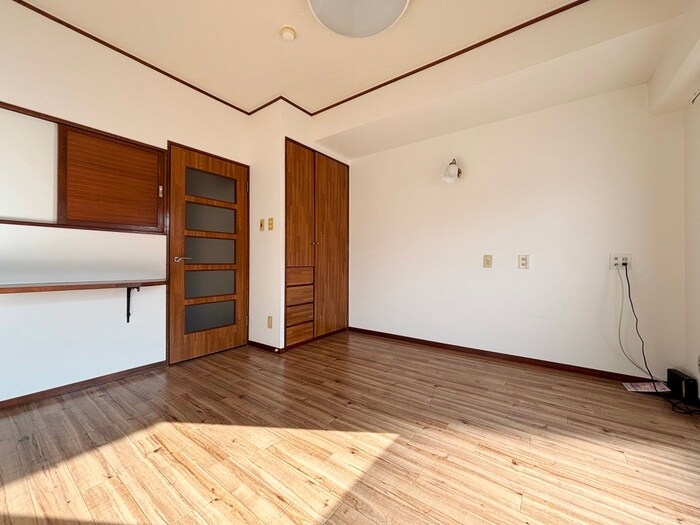 物件内観写真16　(居室)