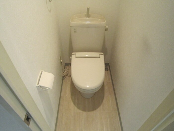 物件内観写真9　(トイレ)