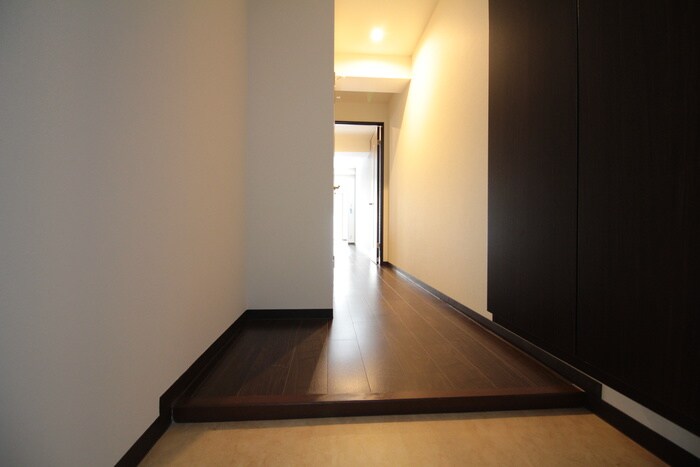 物件内観写真20　(玄関)