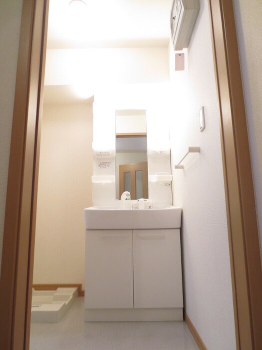 物件内観写真10　(洗面)