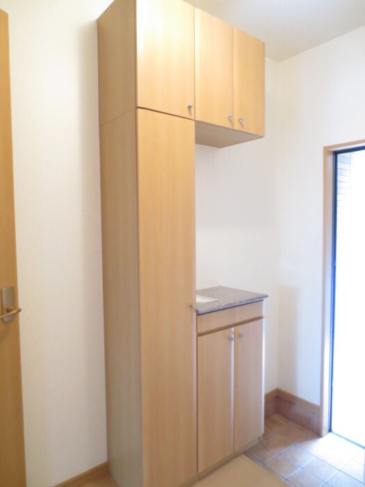 物件内観写真14　(靴箱)