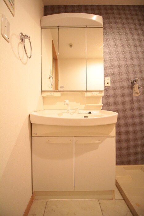 物件内観写真11　(洗面)