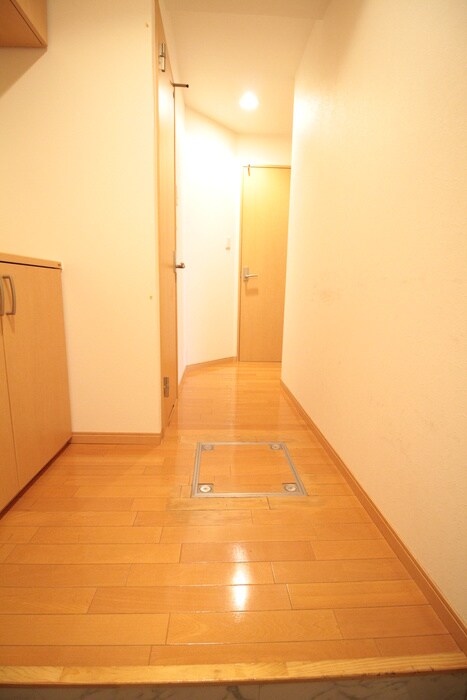 物件内観写真19　(廊下)