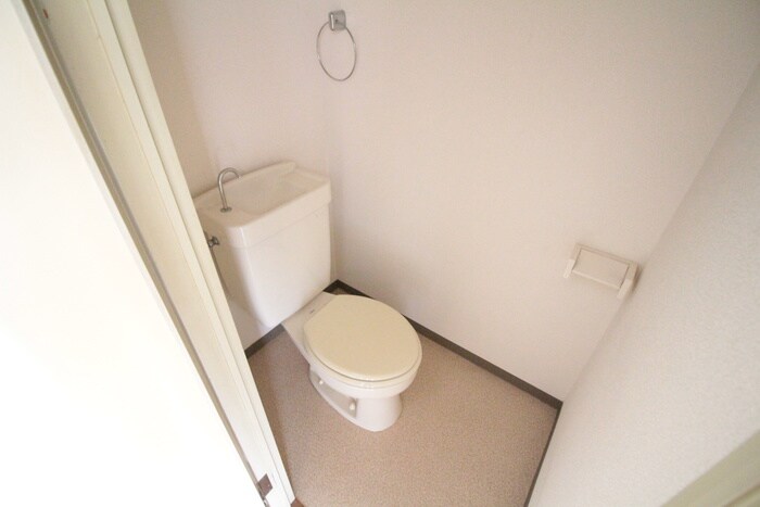 物件内観写真10　(トイレ)
