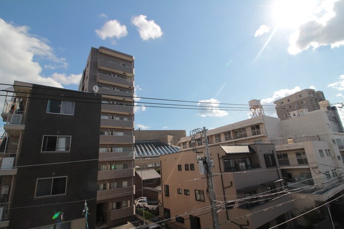 物件内観写真16　(室内からの展望)