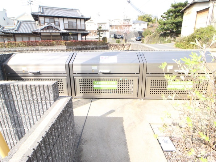 物件外観写真6　(建物設備)