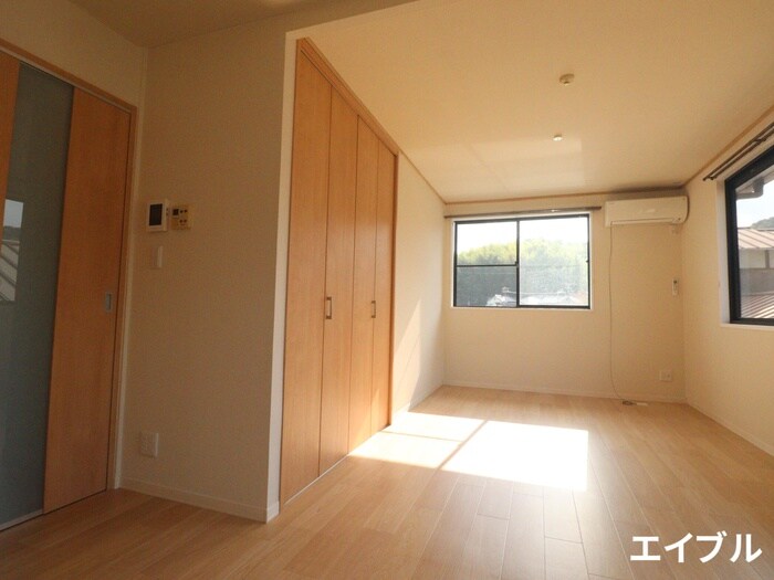 物件内観写真13　(居室)