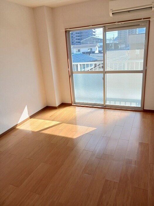 物件内観写真5　(居室)