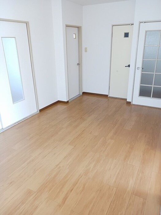 物件内観写真13　(居室)