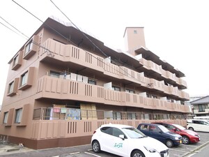 スカイマンション外観写真