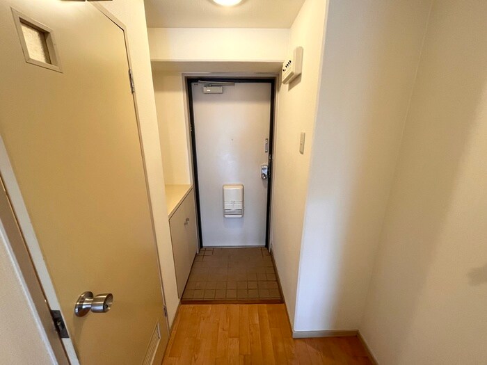 物件内観写真17　(玄関)