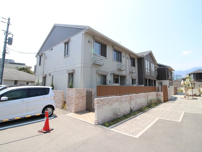 物件外観写真2　(外観写真)