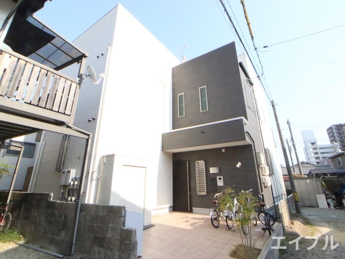 物件外観写真1　(外観写真)