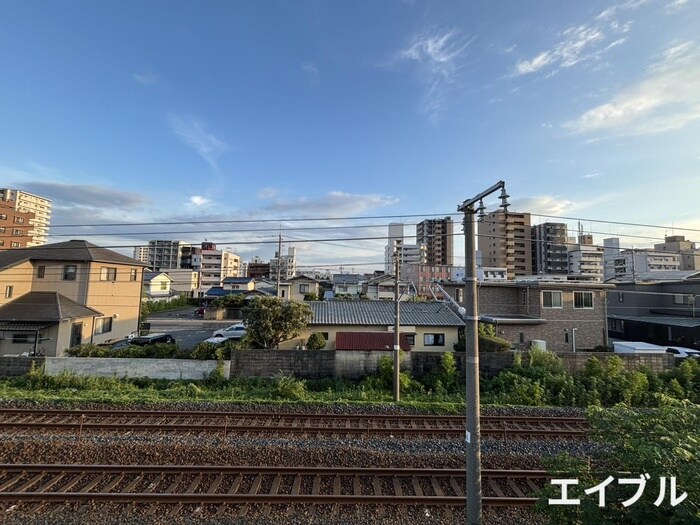 物件内観写真18　(室内からの展望)