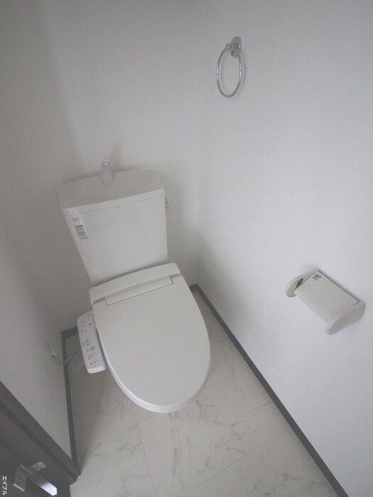 物件内観写真10　(トイレ)