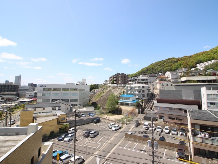 物件内観写真14　(室内からの展望)