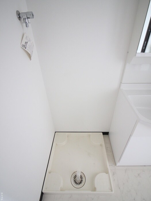 物件内観写真17　(洗濯機置場)