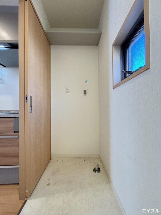 物件内観写真21　(洗濯機置場)