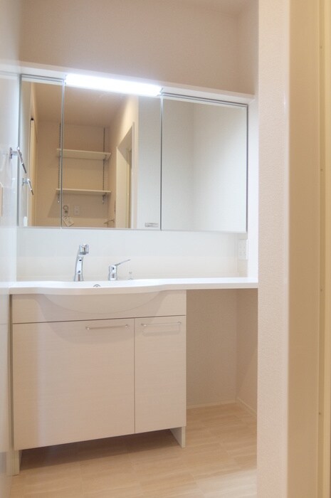 物件内観写真10　(洗面)