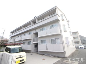 ハイネス八幡外観写真