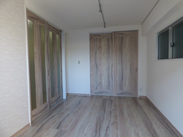 物件内観写真6　(居室)