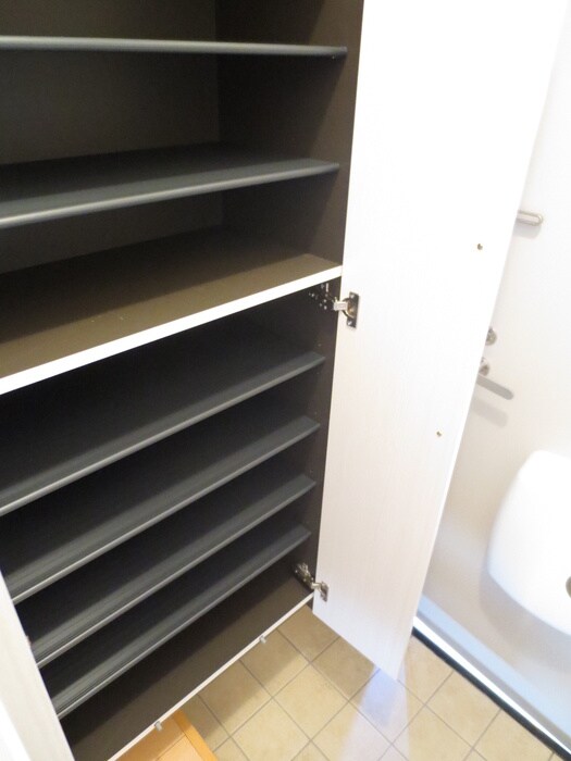 物件内観写真7　(靴箱)