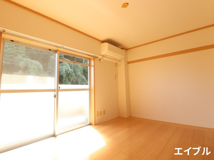 物件内観写真13　(居室)