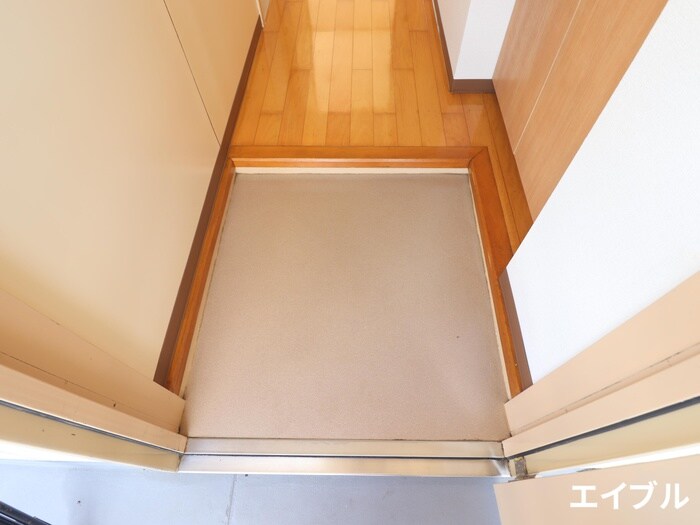 物件内観写真15　(玄関)