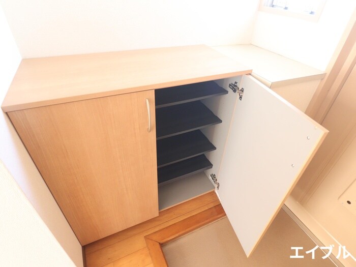 物件内観写真16　(靴箱)