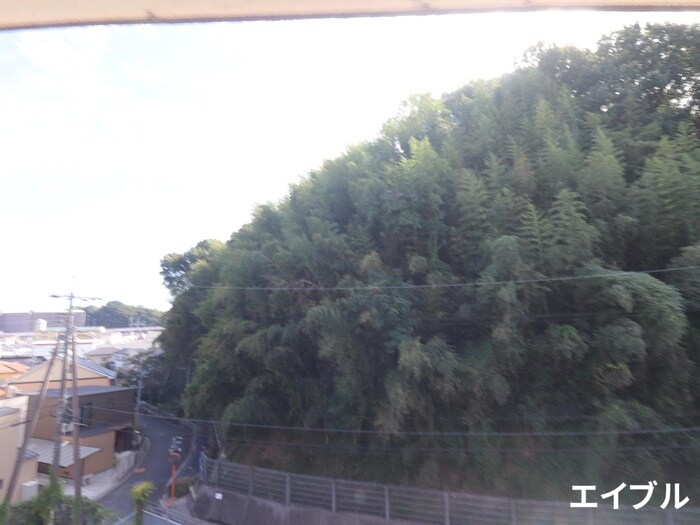 物件内観写真22　(室内からの展望)