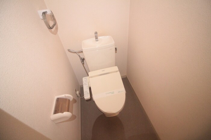 物件内観写真9　(トイレ)