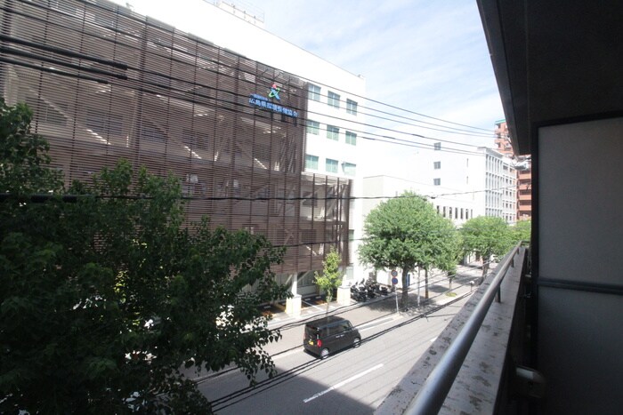 物件内観写真14　(室内からの展望)