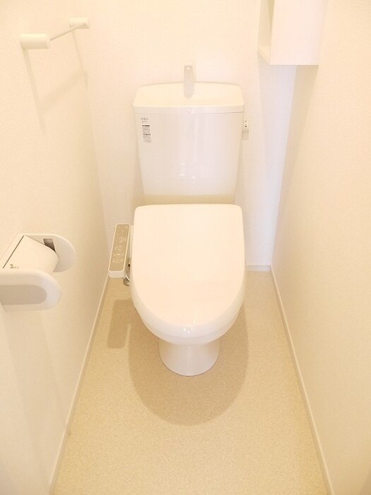 物件内観写真9　(トイレ)