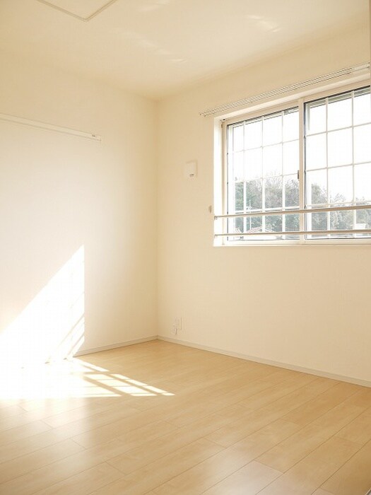 物件内観写真13　(居室)