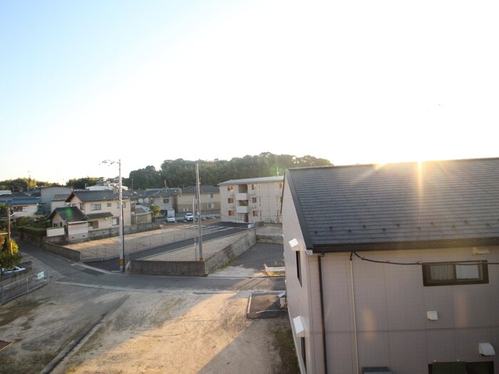 物件内観写真18　(室内からの展望)