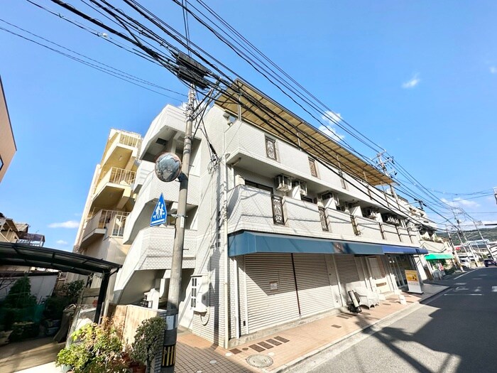 物件外観写真2　(外観写真)