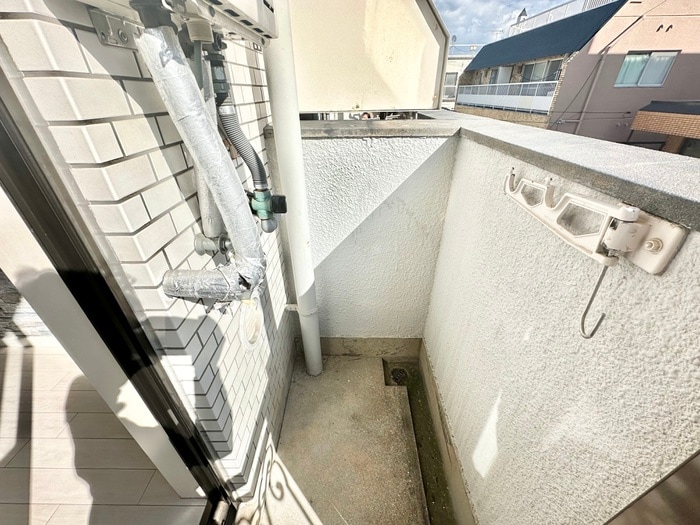 物件内観写真12　(洗濯機置場)