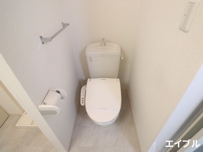 物件内観写真11　(トイレ)