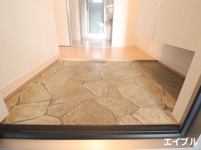 物件内観写真15　(玄関)