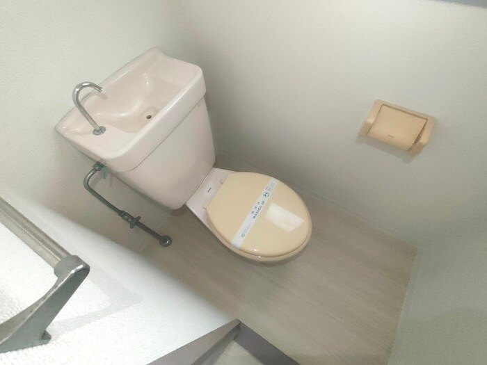 物件内観写真8　(トイレ)