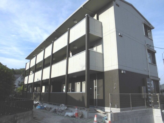 物件外観写真1　(外観写真)