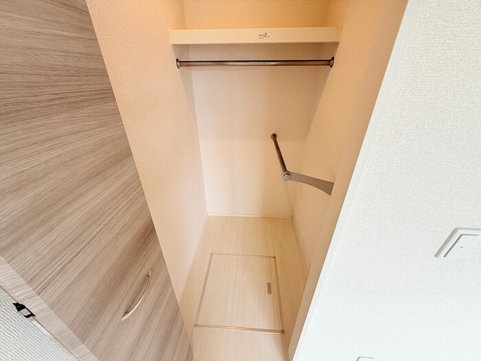 物件内観写真11　(収納)