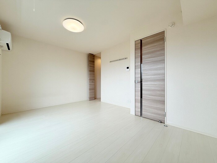 物件内観写真16　(居室)