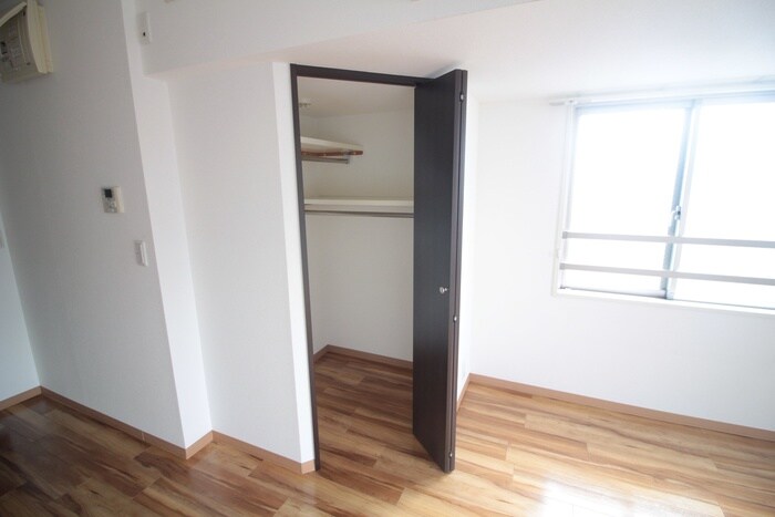 物件内観写真13　(収納)