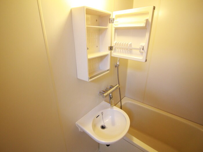 物件内観写真10　(洗面)