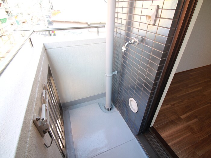 物件内観写真12　(洗濯機置場)