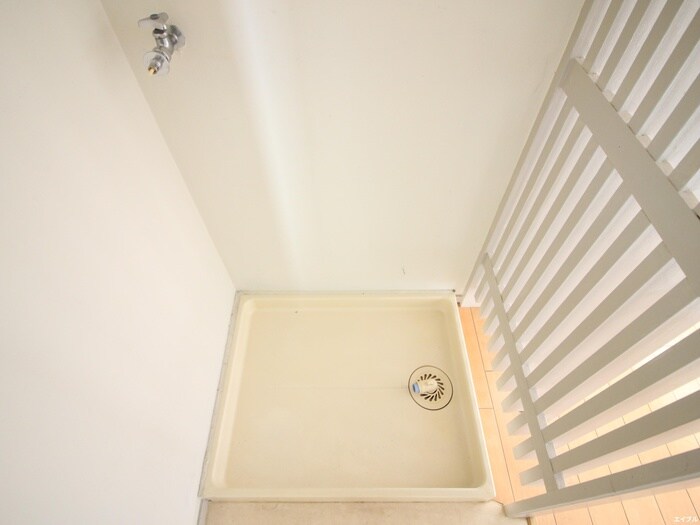 物件内観写真18　(洗濯機置場)