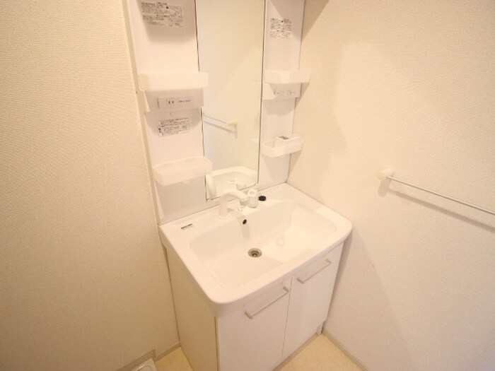 物件内観写真13　(洗面)