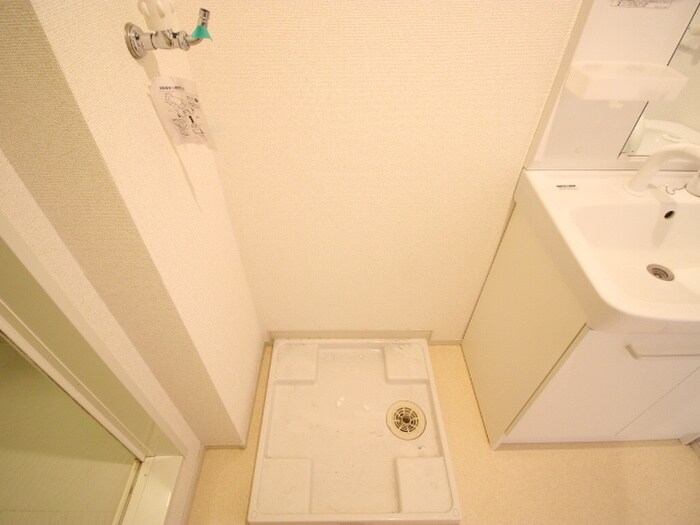 物件内観写真19　(洗濯機置場)